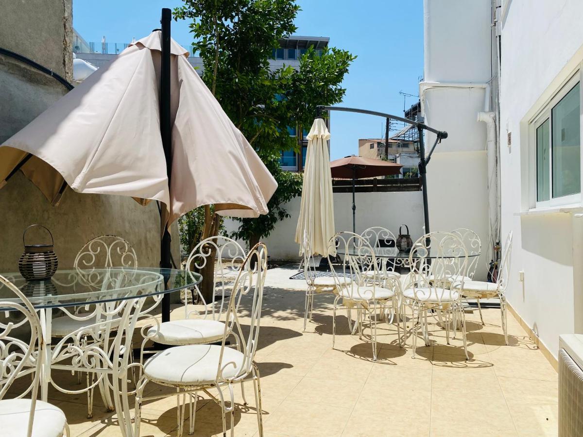 Serena'S 2-Br Apartment In Larnaca Dış mekan fotoğraf